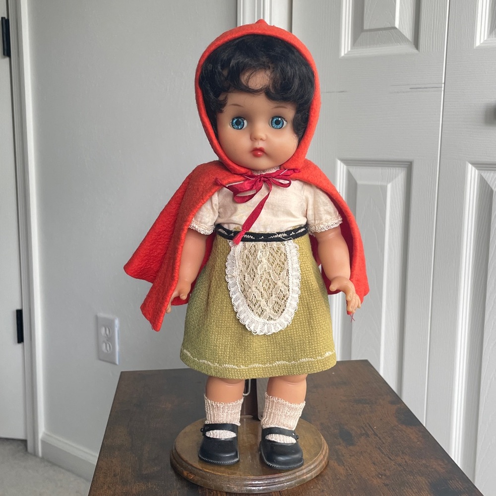Little red riding hood Irish Vintage Crolly doll Republic of Ireland